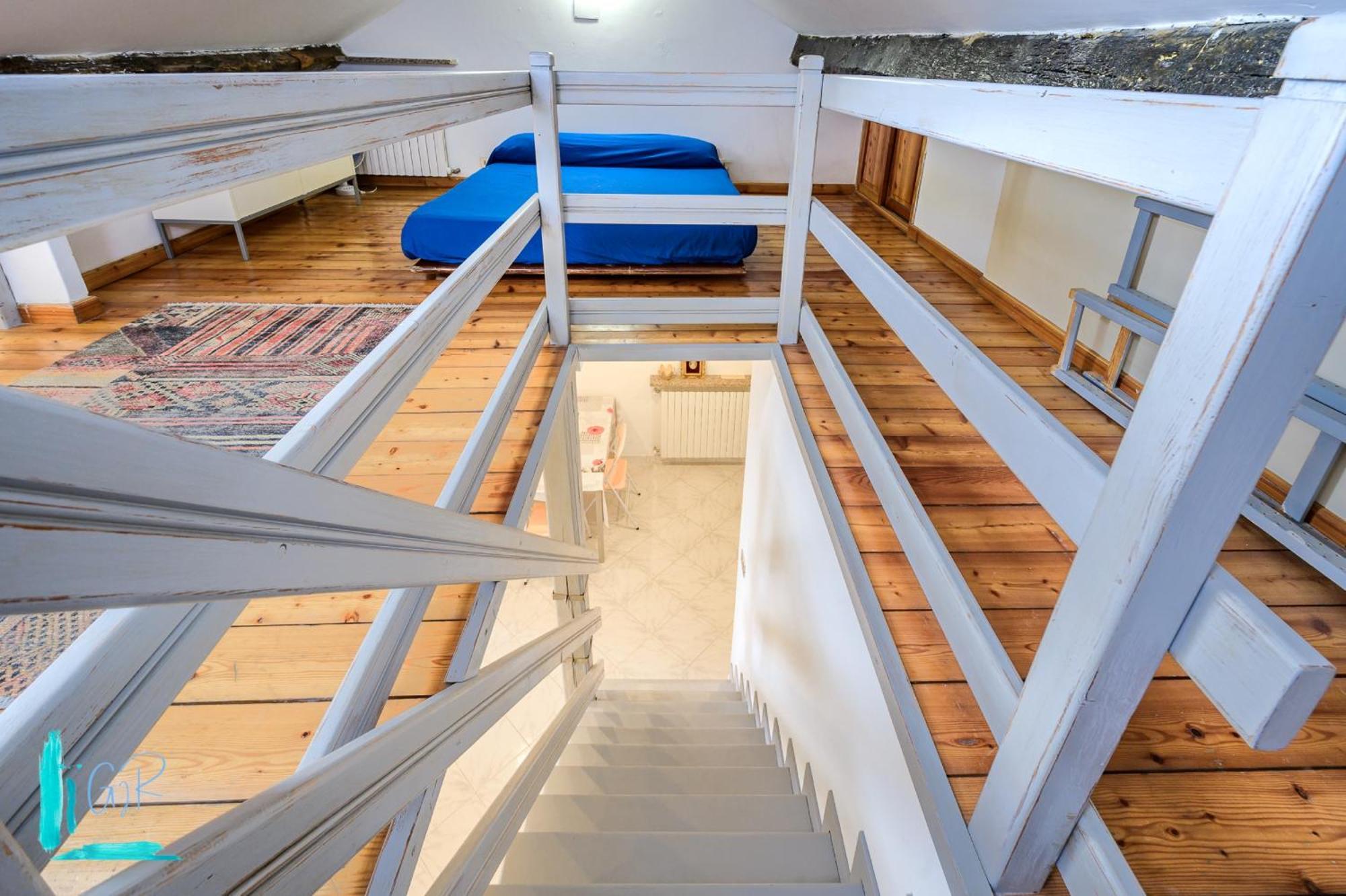 La Mansarda Sopra Campo Pisano - Genovainrelax Apartment Luaran gambar
